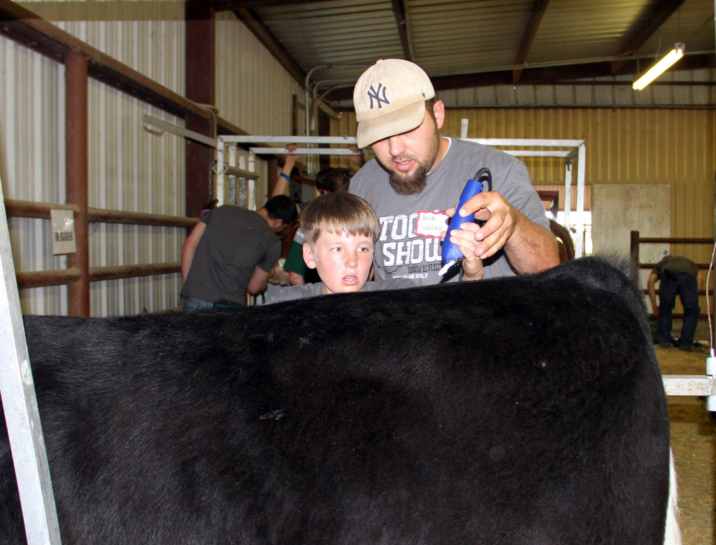 Hillsboro SSU with Professor Brock Wallace during the hands on clipping!